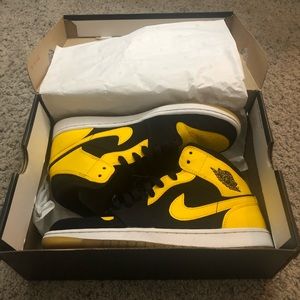 Air Jordan 1 New Love